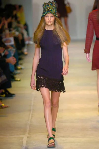 Look 17